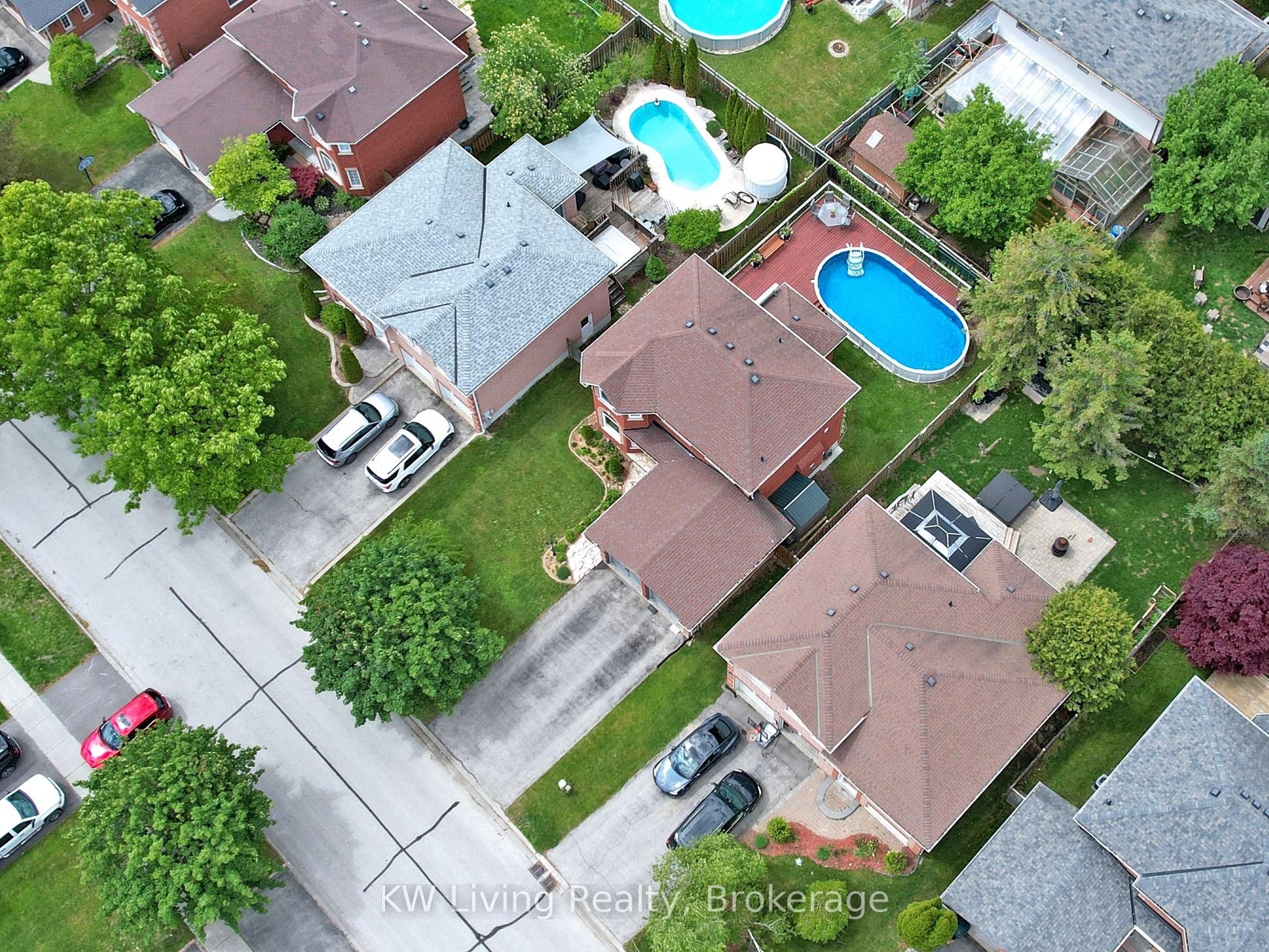 18 Amberview Drive