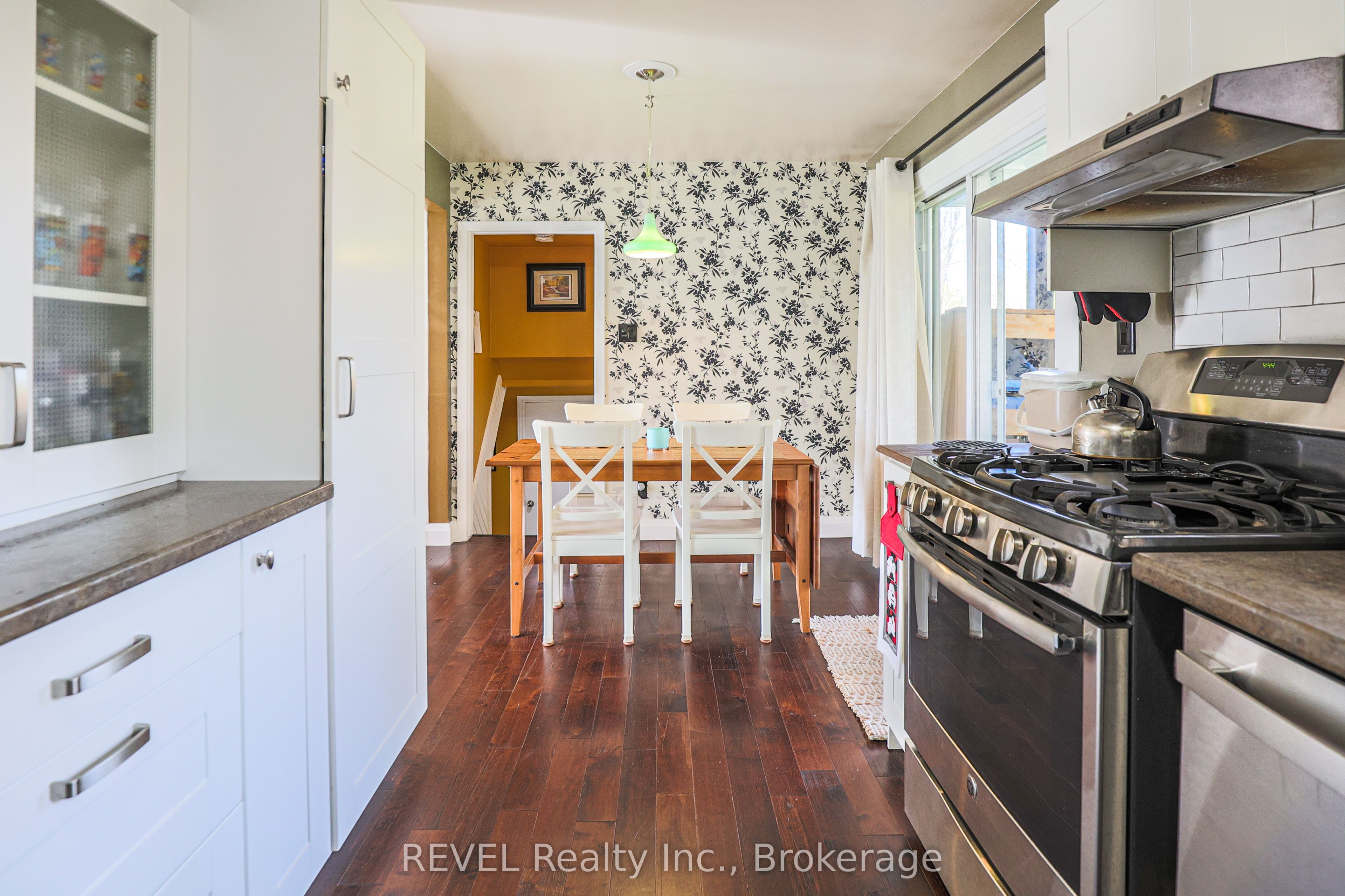 21 Foxglove Avenue