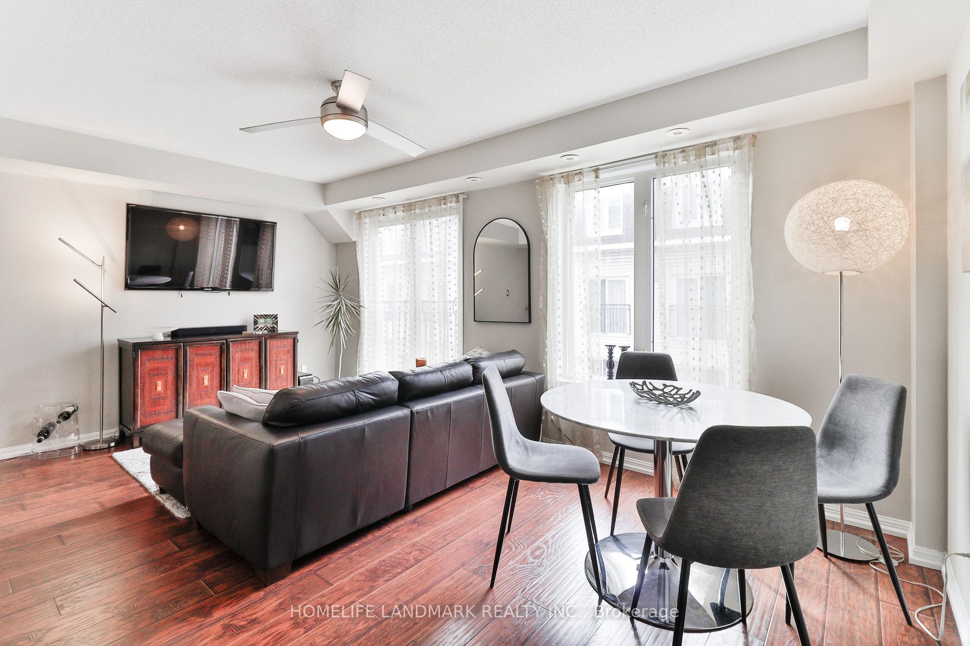 3 Bedrooms Condo at 26 Laidlaw, Toronto For sale