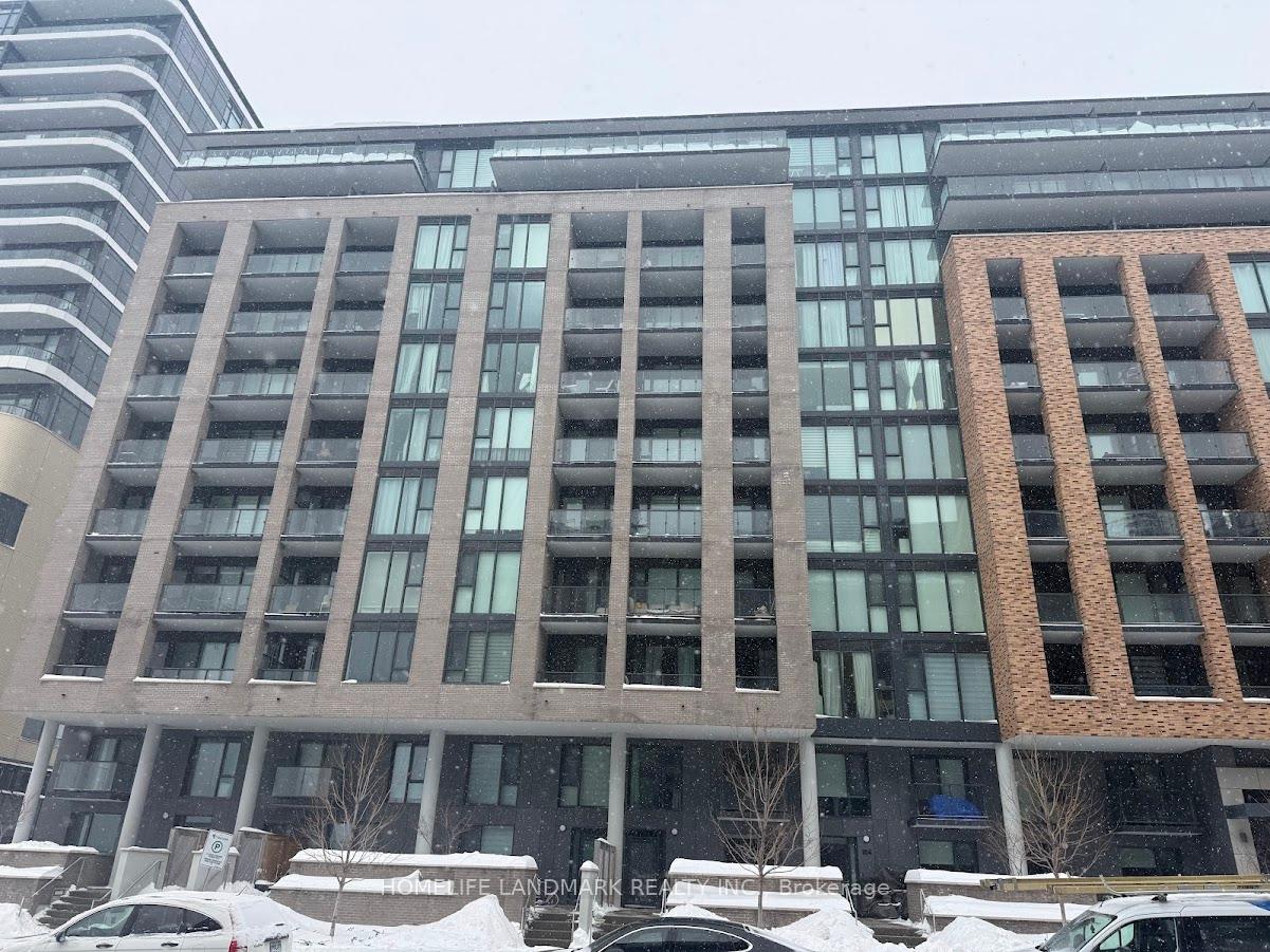 2 Bedrooms Condo at 100 Eagle Rock, Vaughan For sale