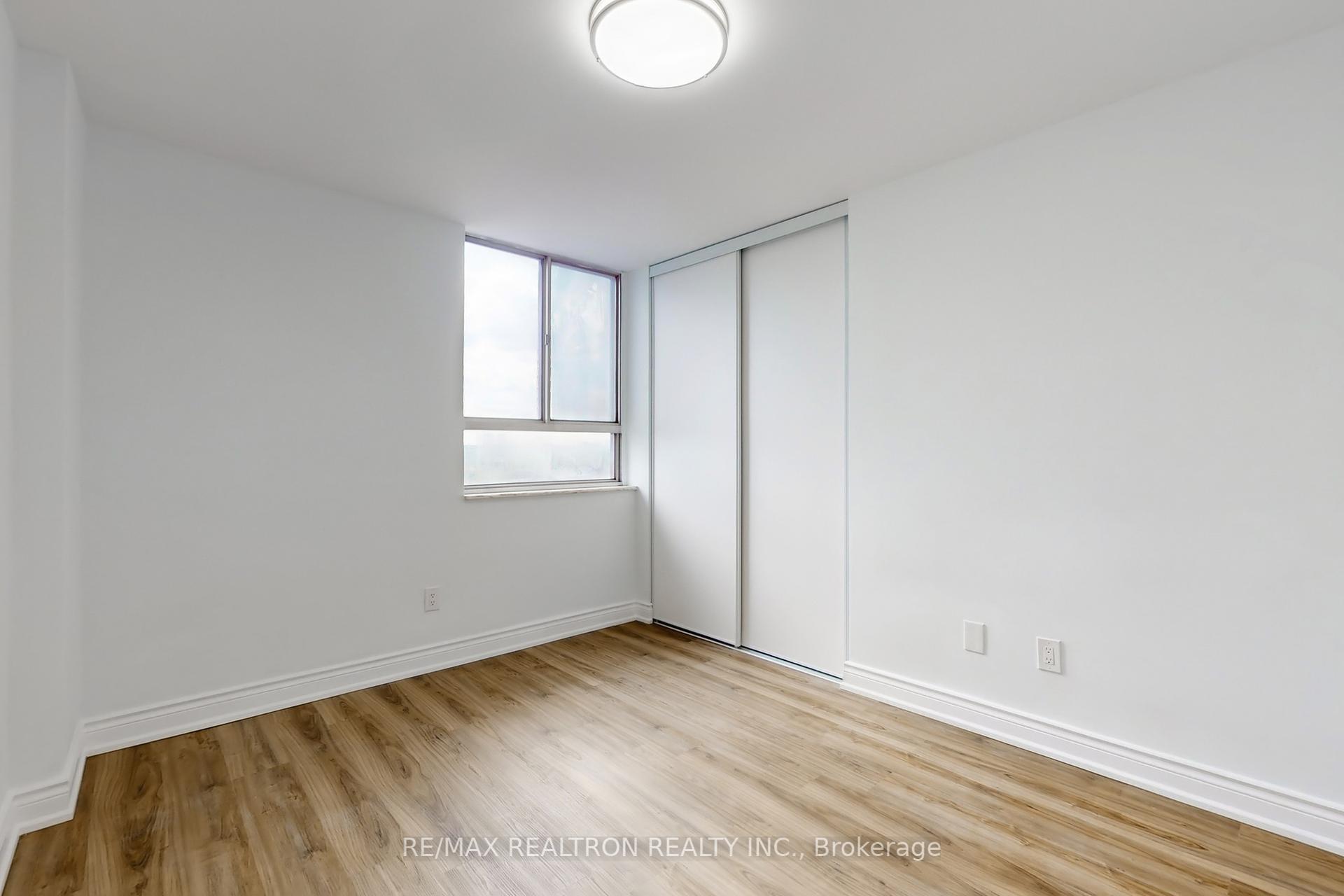 3 Bedrooms Condo at 1 Massey, Toronto For sale
