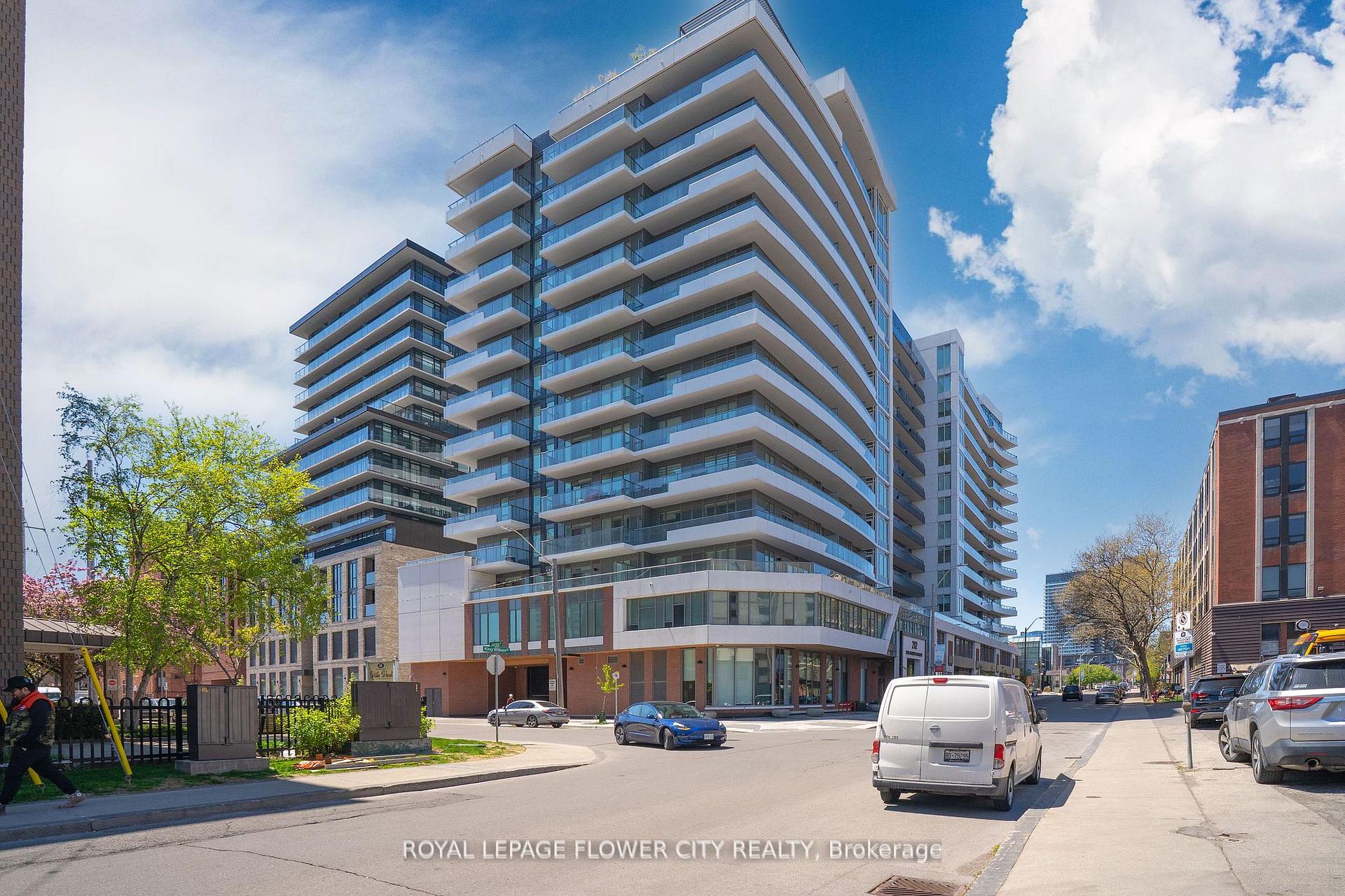 2 Bedrooms Condo at 212 King William, Hamilton For sale