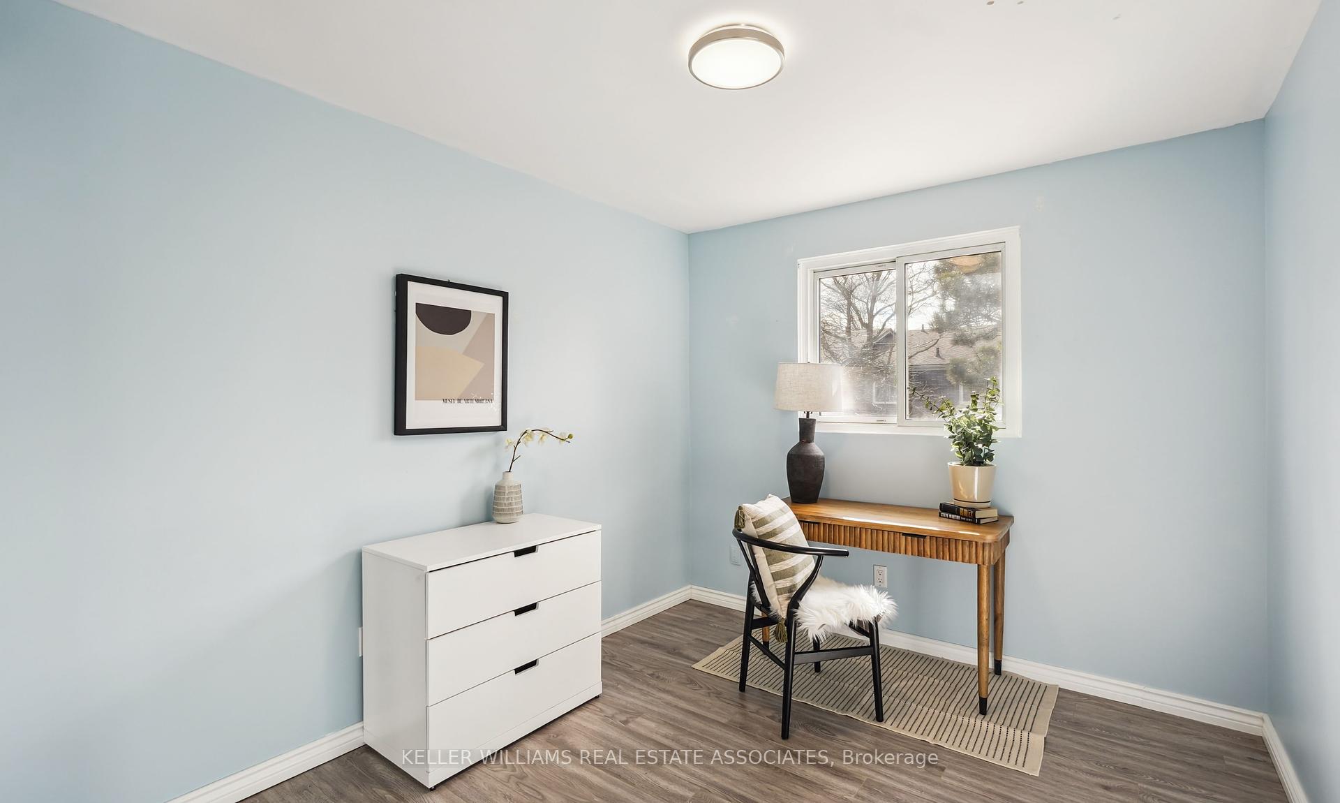 3 Bedrooms Condo at 6855 Glen Erin, Mississauga For sale