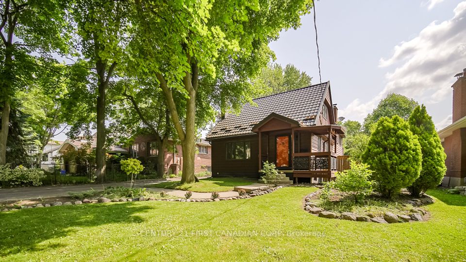 904 Willow Drive