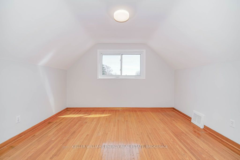 71 Pontiac Avenue