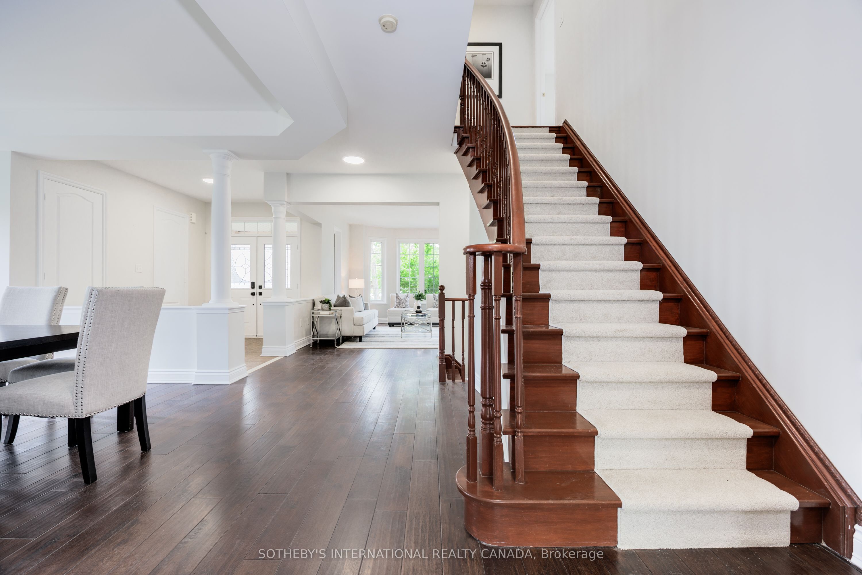 21 ALDEN Square