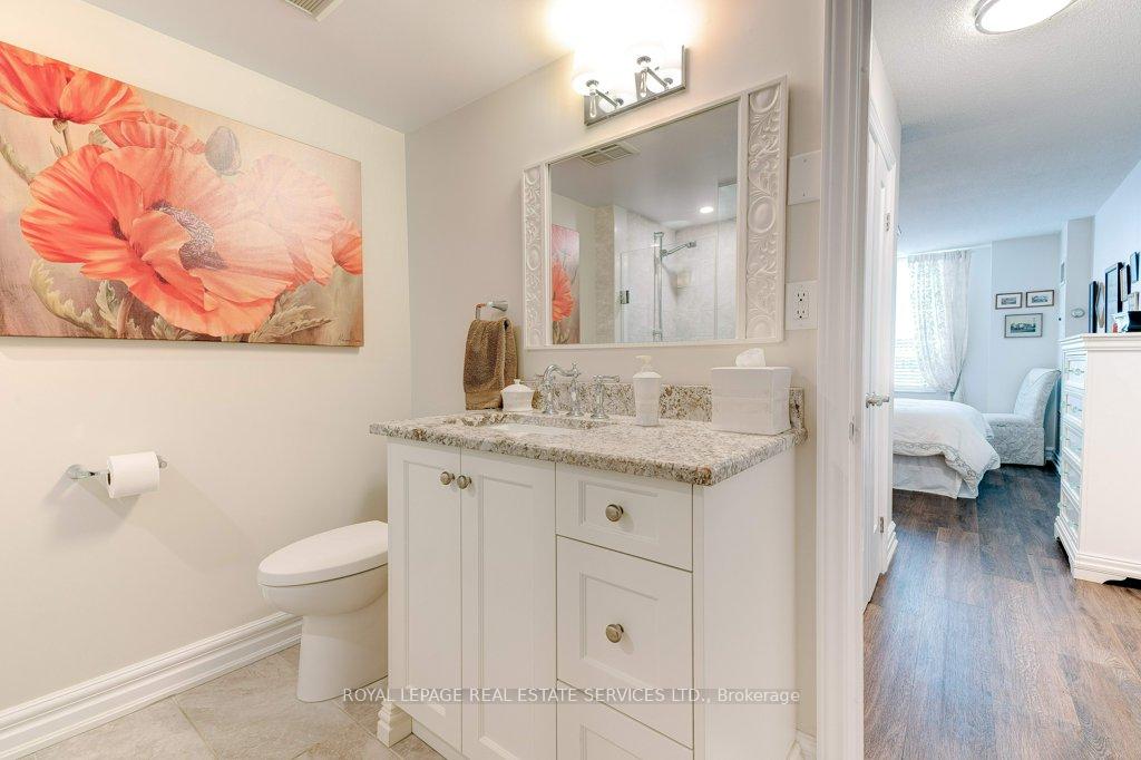 2 Bedrooms Condo at 221 Robinson,  Oakville For sale