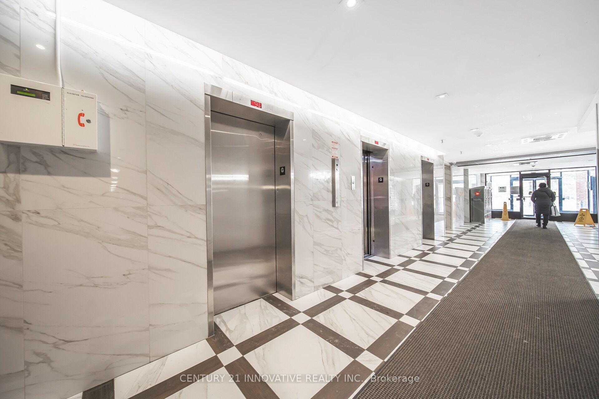 2 Bedrooms Condo at 100 Wingarden, Toronto For sale