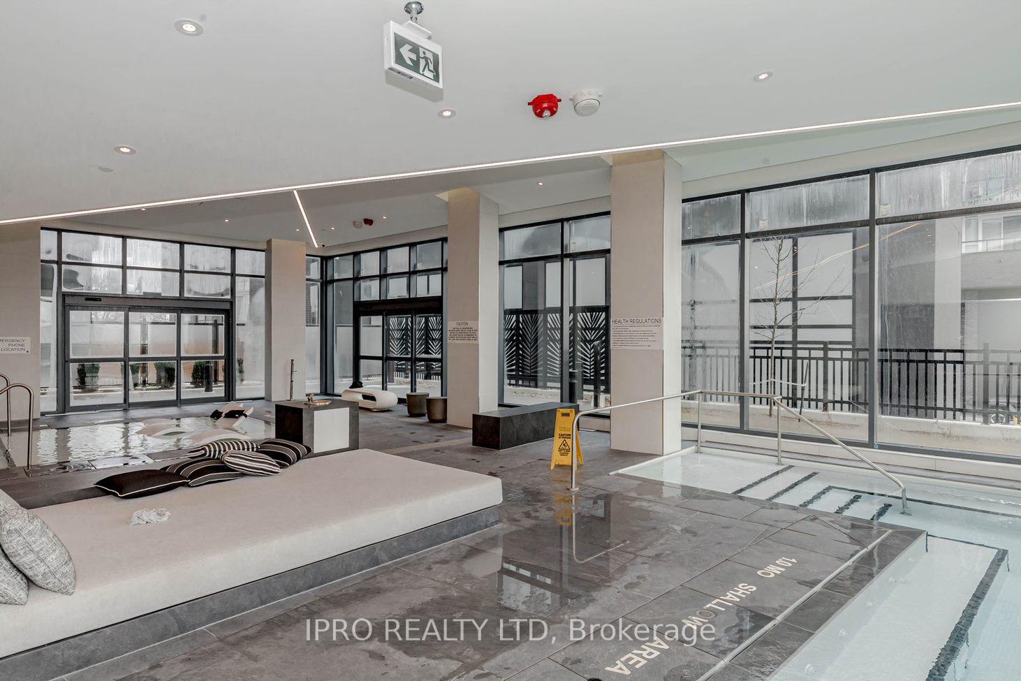 2 Bedrooms Condo at 2450 OLD BRONTE, Oakville For sale