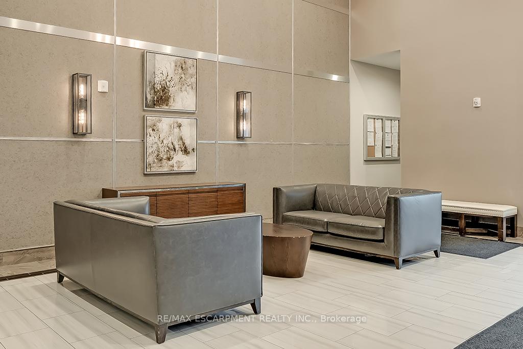 1 Bedroom Condo at 2486 Old Bronte, Oakville For sale