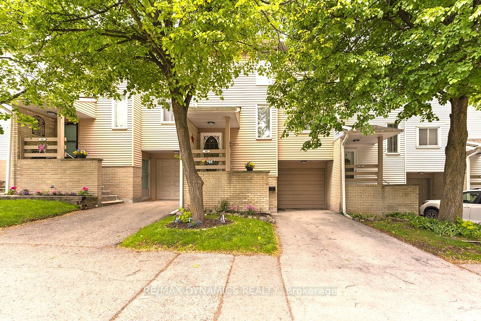82 Lynden Circle