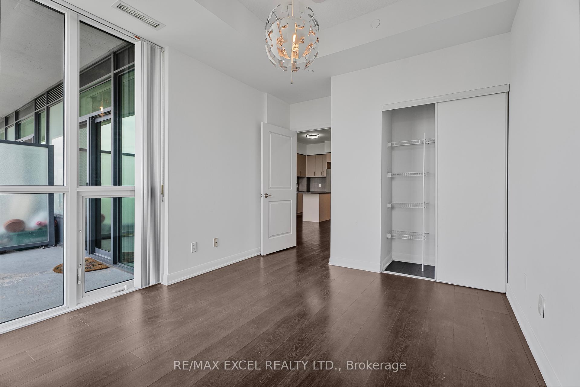2 Bedrooms Condo at 5162 Yonge, Toronto For sale