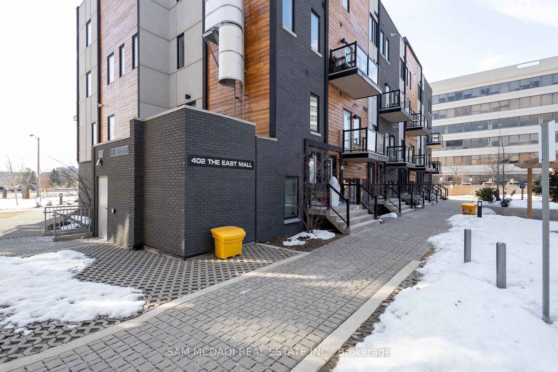 1 Bedroom Condo at 402 The East Mall,  Toronto For sale