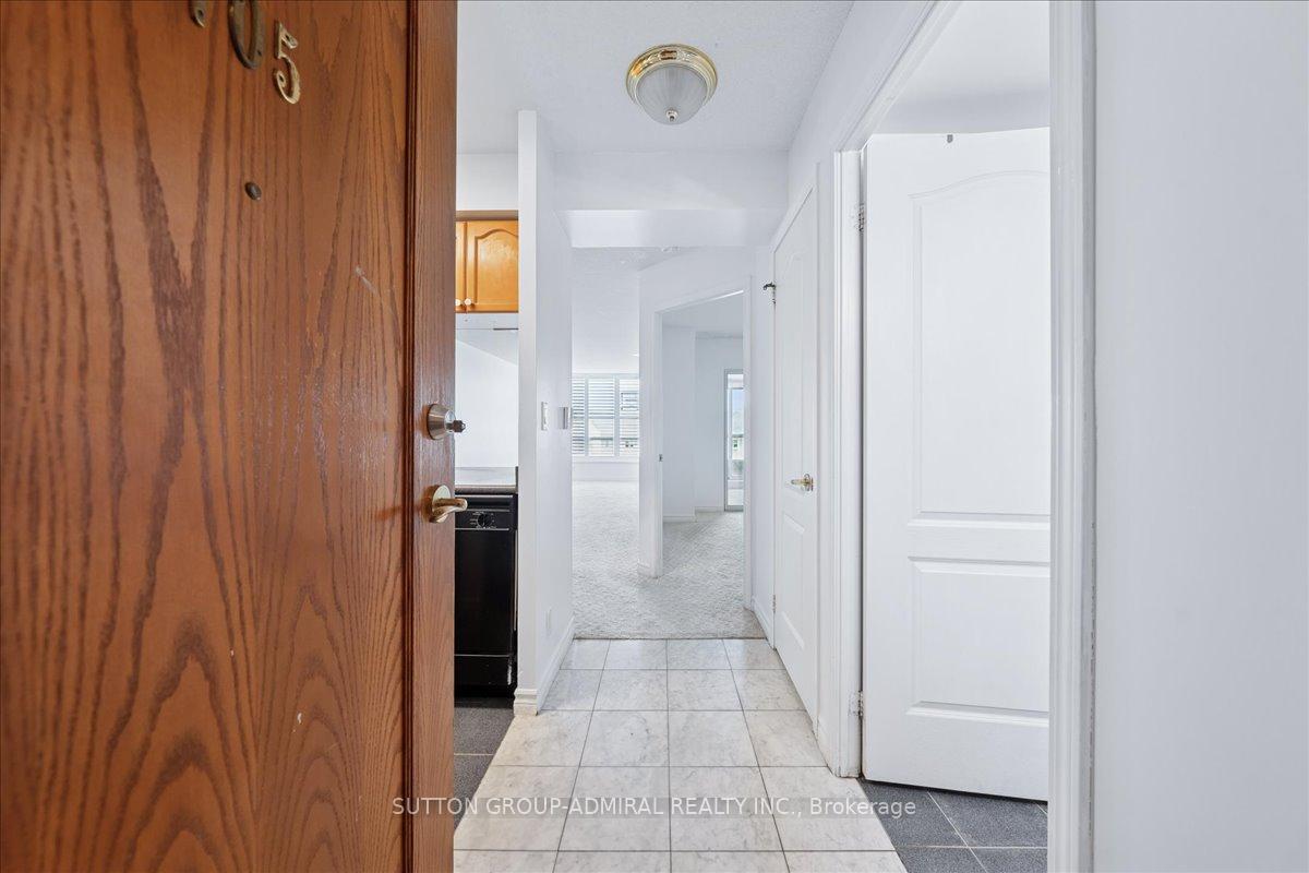 2 Bedrooms Condo at 745 New Westminster, Vaughan For sale