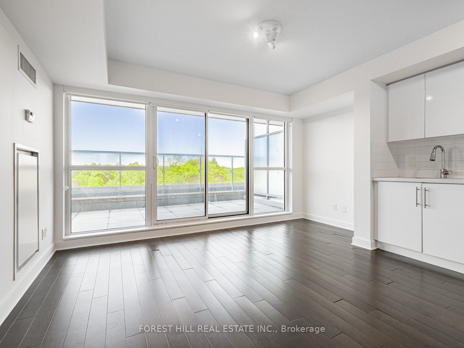 58 Orchard View Boulevard, #510