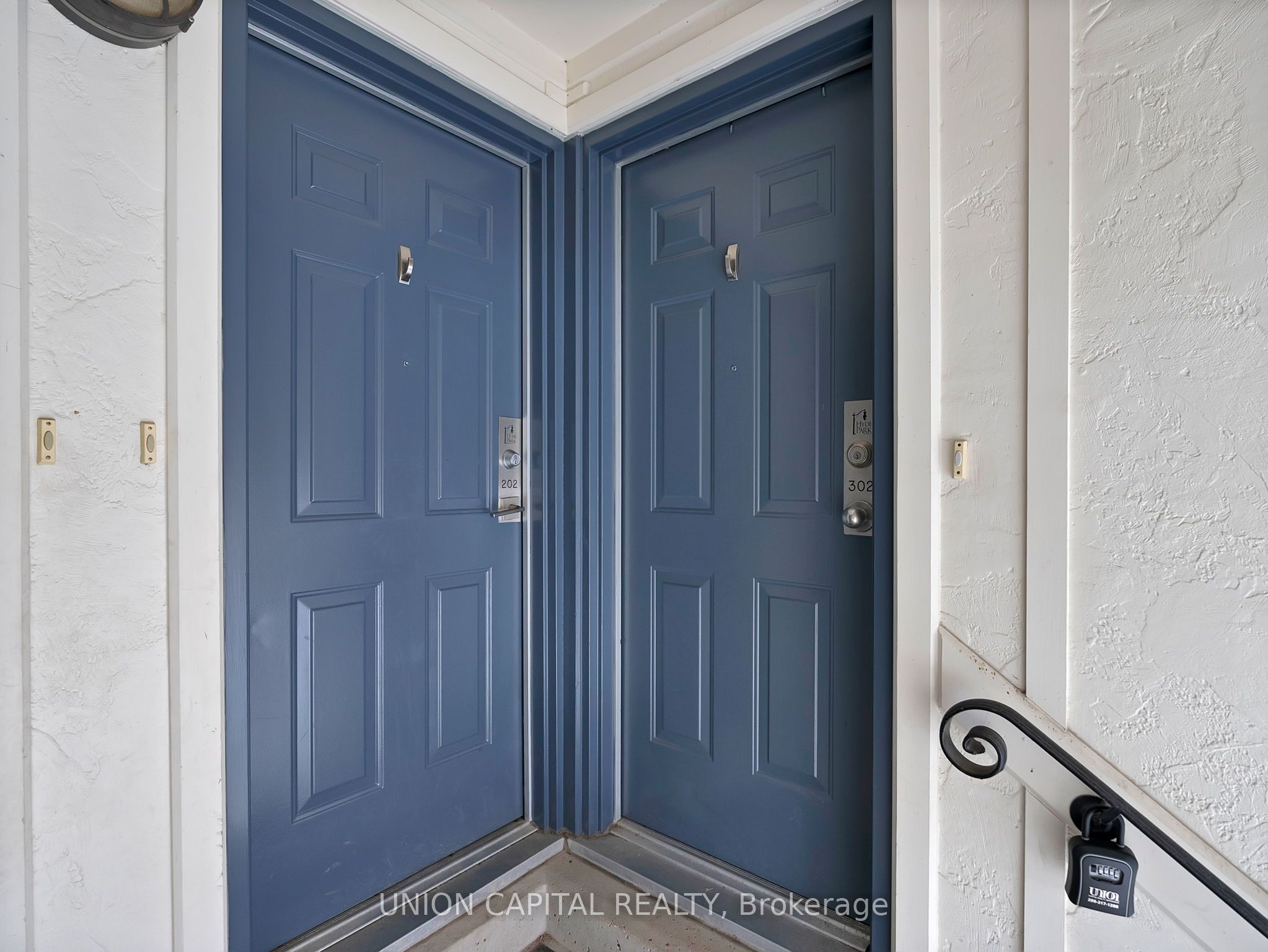 72 Aerodrome Crescent, #302