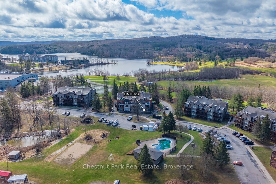 1235 Deerhurst