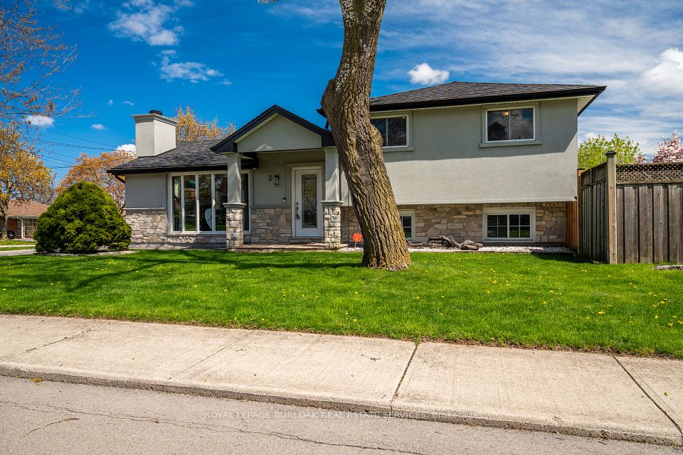 3 Banff