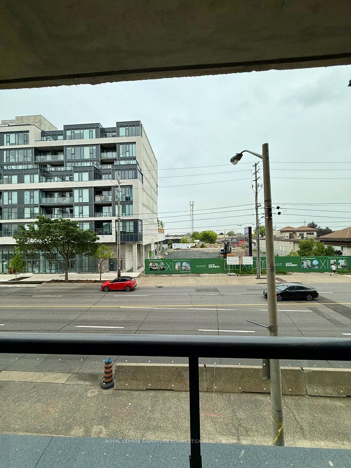 880 The Queensway N/A