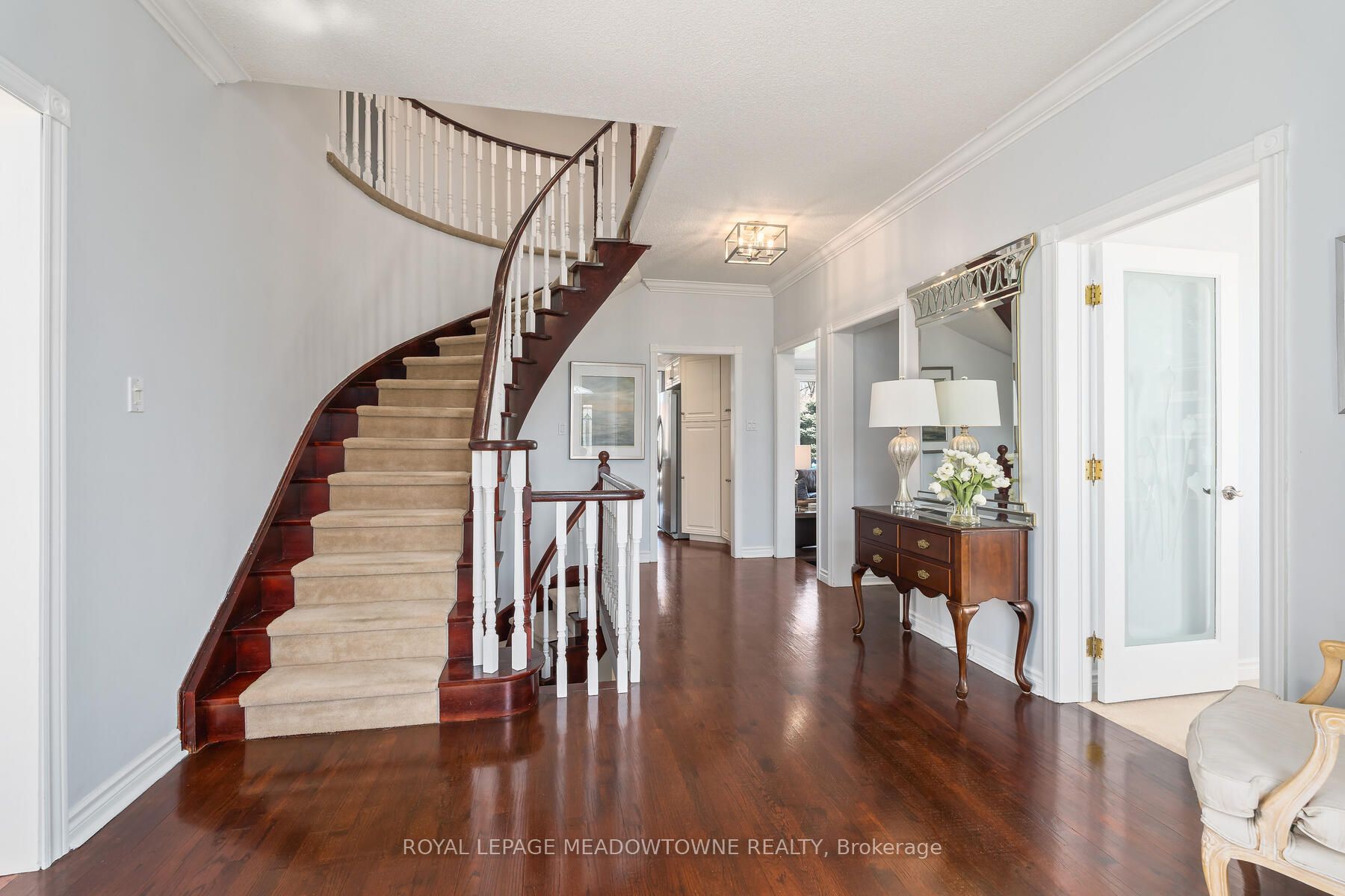 9 Meagan Drive, Halton Hills, ON L7G 5G6