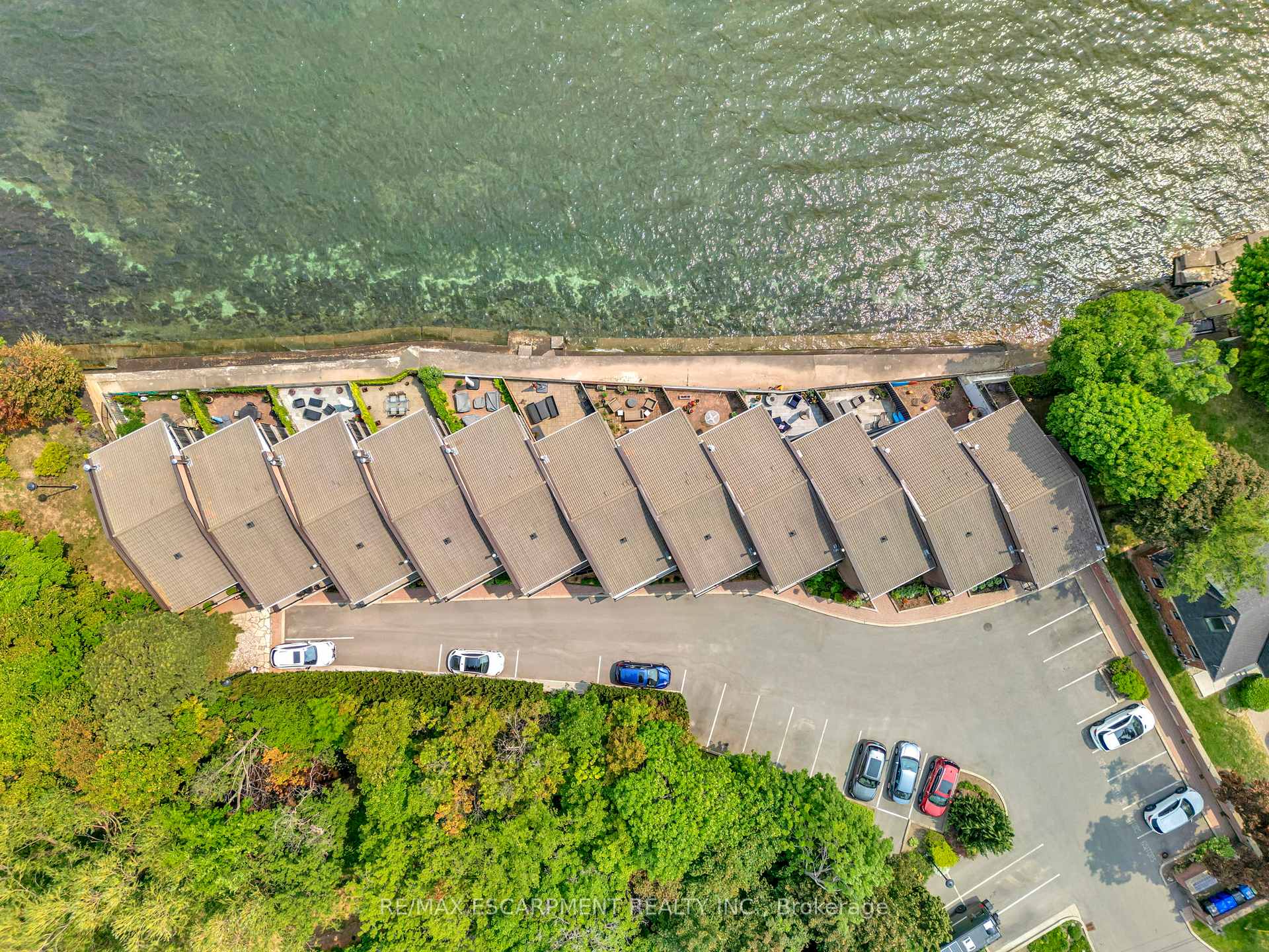 1 Bedroom Condo at 2136 Old Lakeshore, Burlington For sale