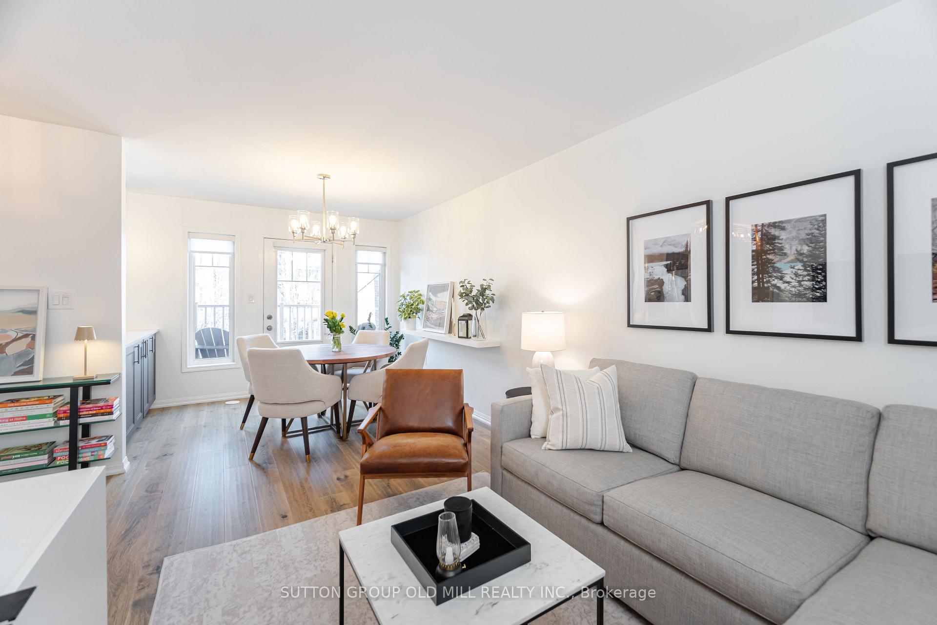 2 Bedrooms Condo at 3050 Rotary,  Burlington For sale