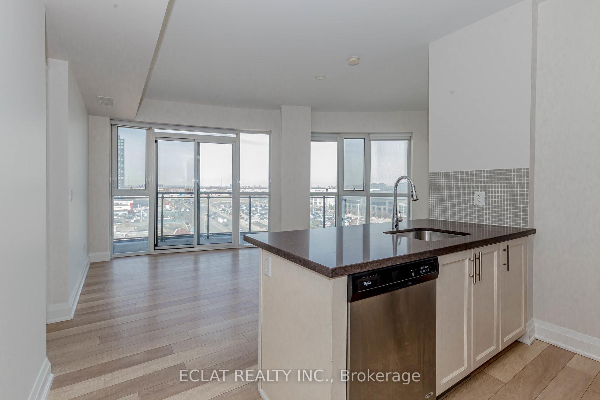 2 Bedrooms Condo at 16 McAdam, Toronto For sale