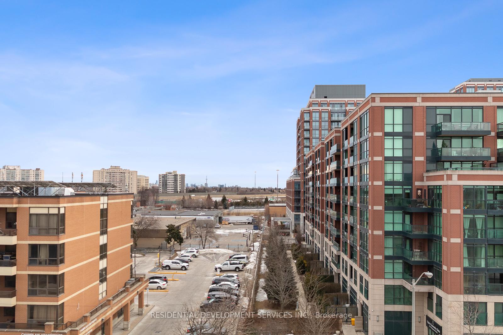 3 Bedrooms Condo at 500 Wilson,  Toronto For sale