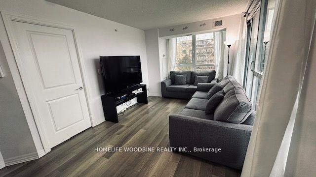 3 Bedrooms Condo at 80 Esther Lorrie, Toronto For sale
