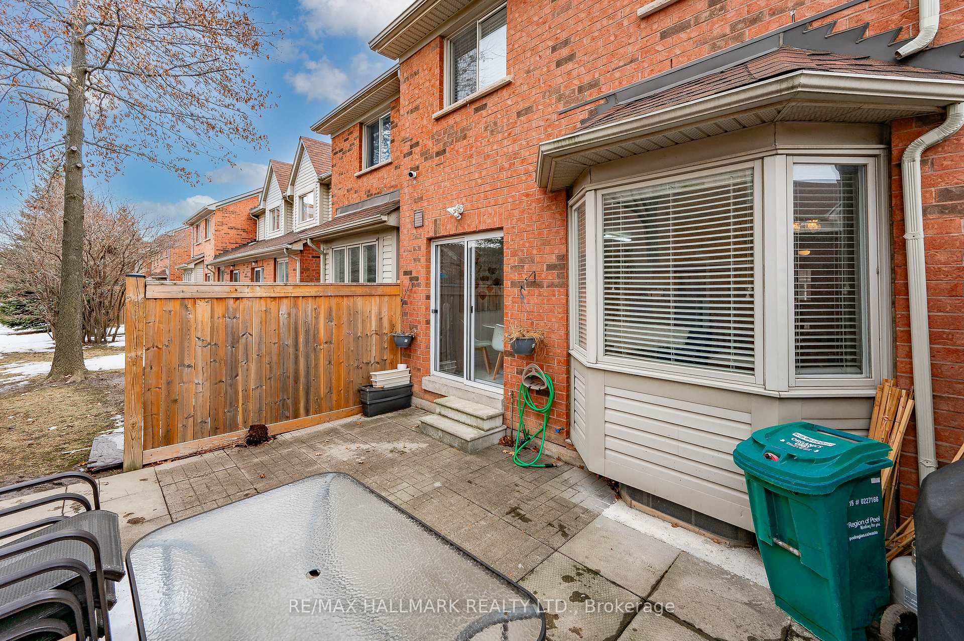 3 Bedrooms Condo at 5950 Glen Erin,  Mississauga For sale