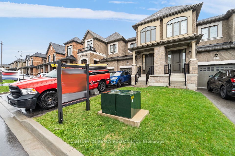 22 Coho Drive, Whitby, ON L1P 0K4