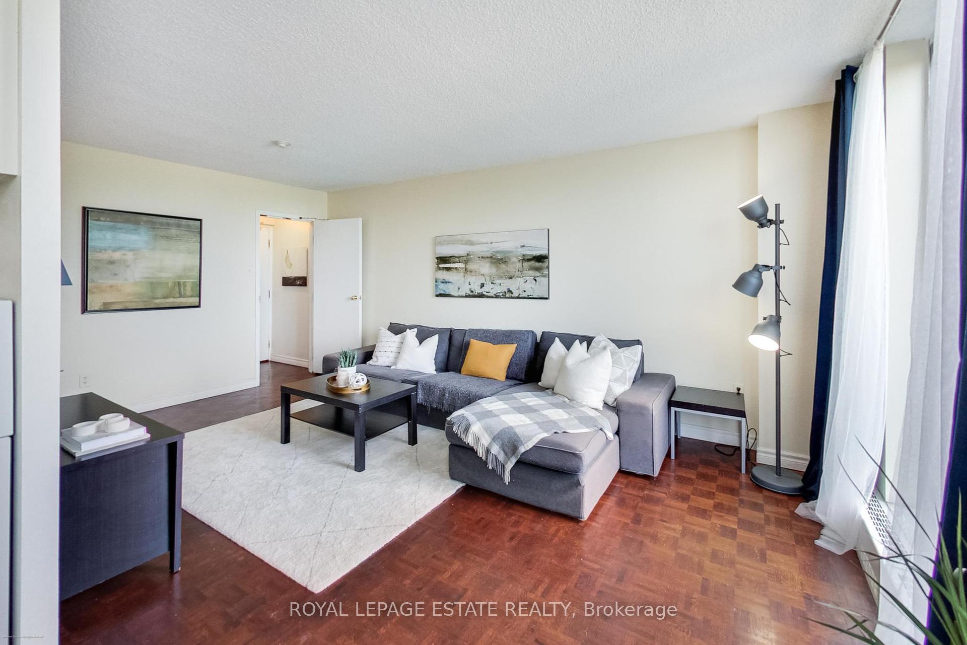 2 Bedrooms Condo at 1071 woodbine, Toronto For sale
