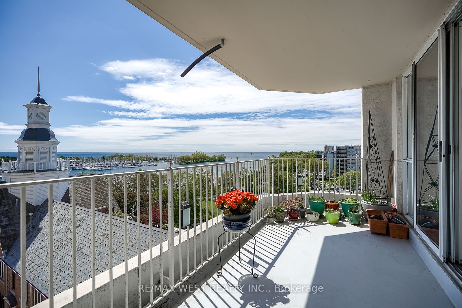 2285 Lake Shore Boulevard W, #602