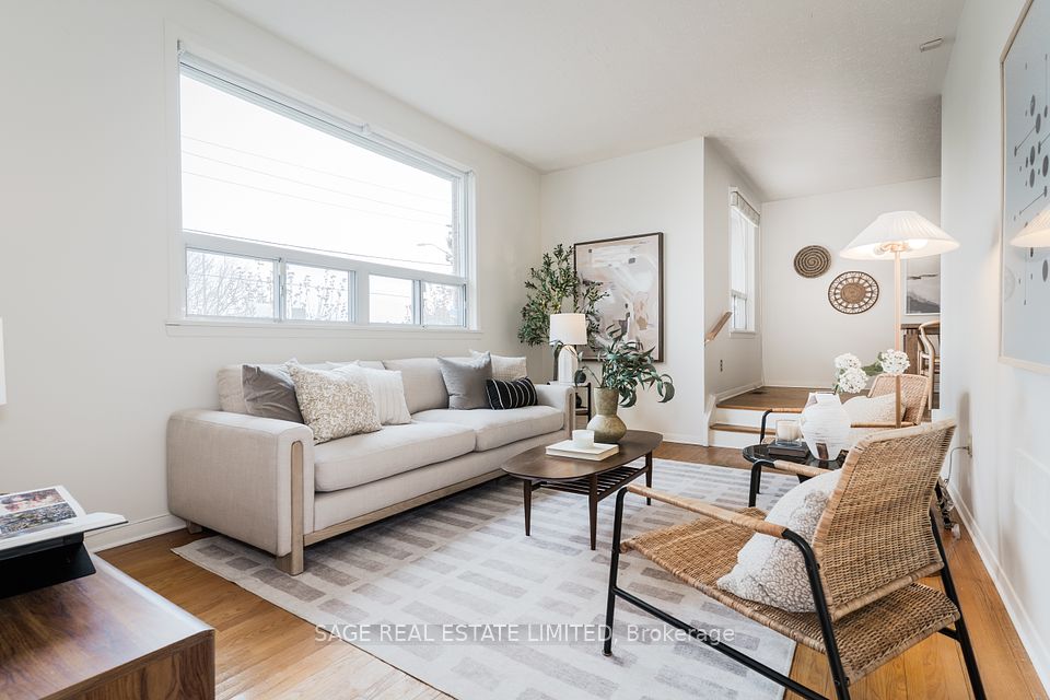 308 Sentinel Road, Toronto, ON M3J 1T8