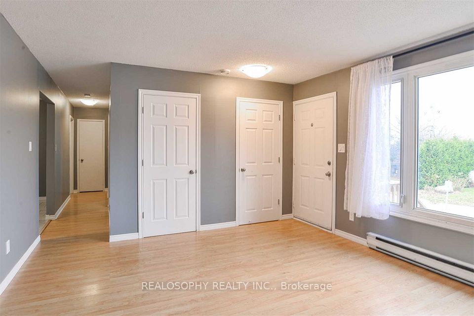 2 Christine Place, Orillia, ON L3V 7P1
