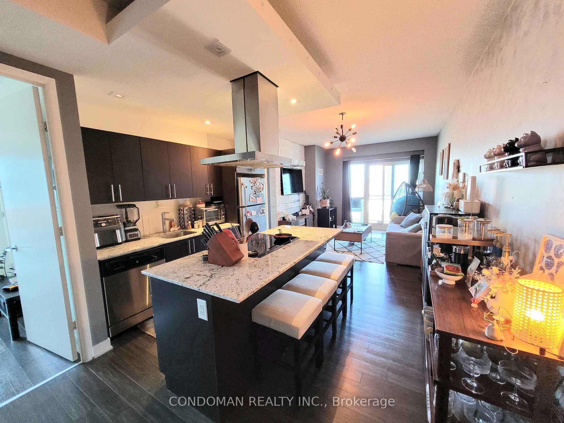 2 Bedrooms Condo at 165 Legion, Toronto For sale