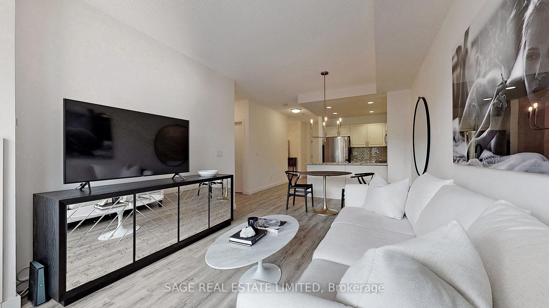 2 Bedrooms Condo at 551 Maple, Burlington For sale