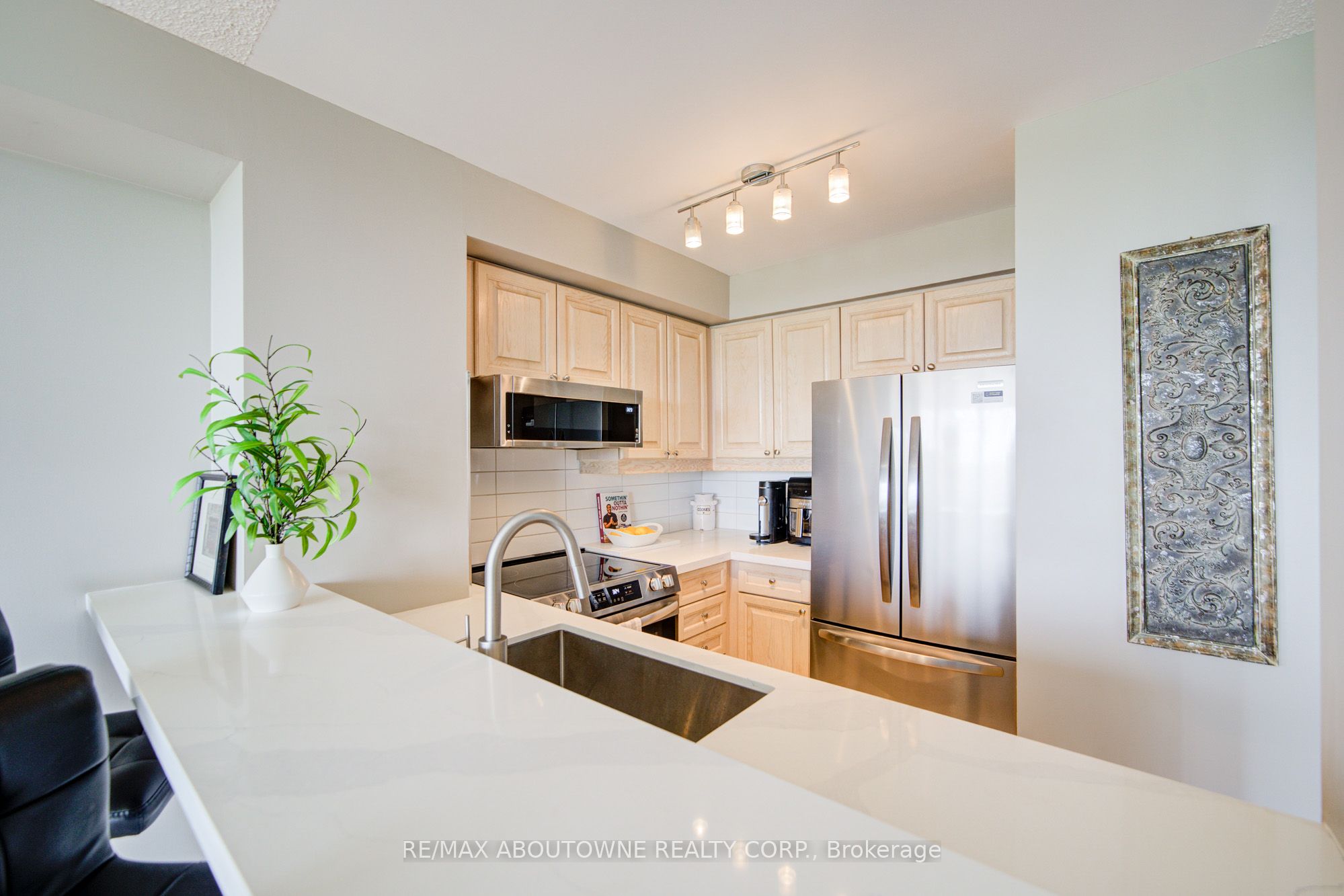 1276 Maple Crossing Boulevard, #1008