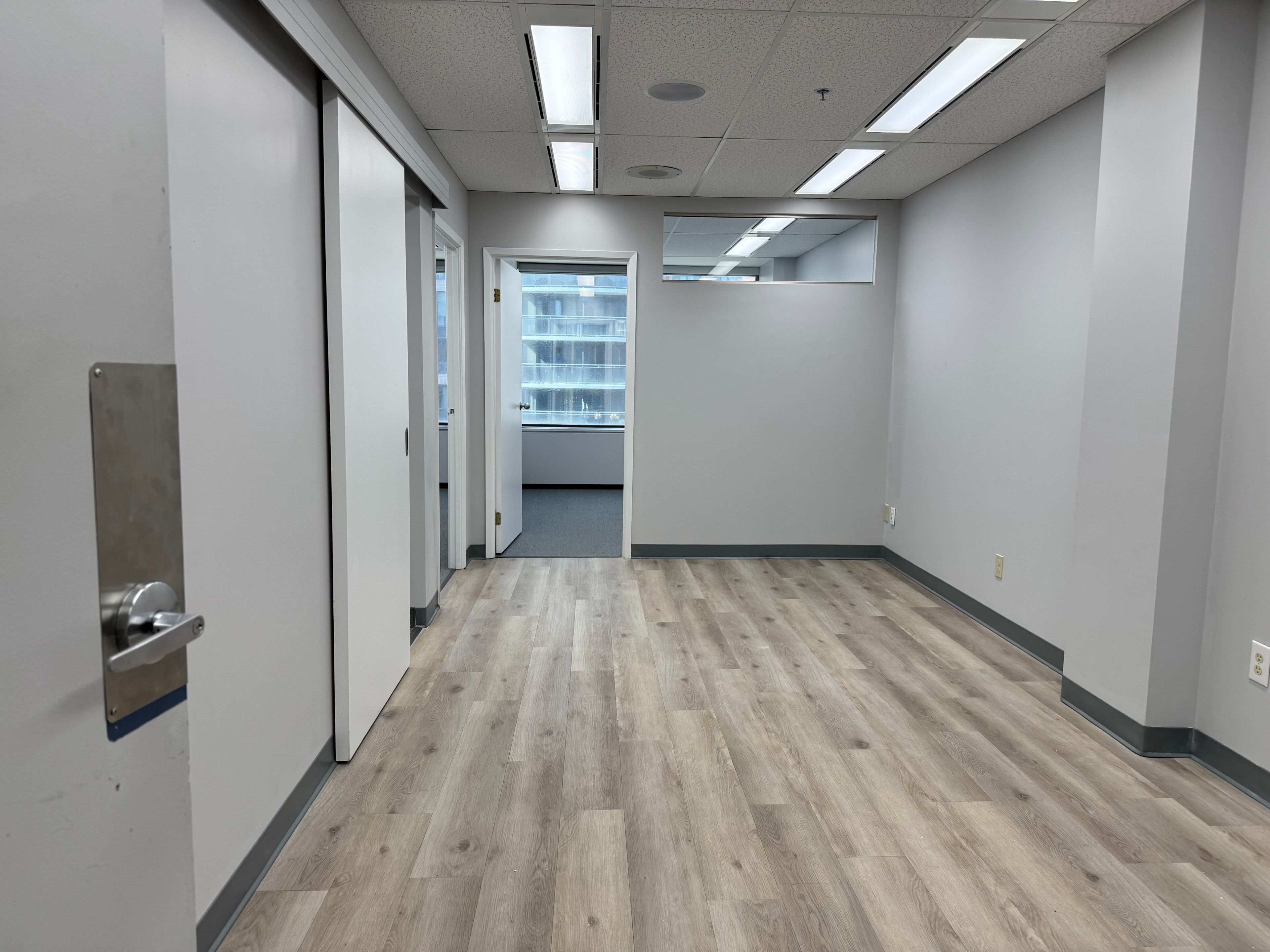 45 Sheppard Avenue E 802