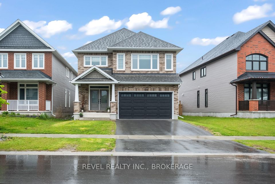 709 Riverview