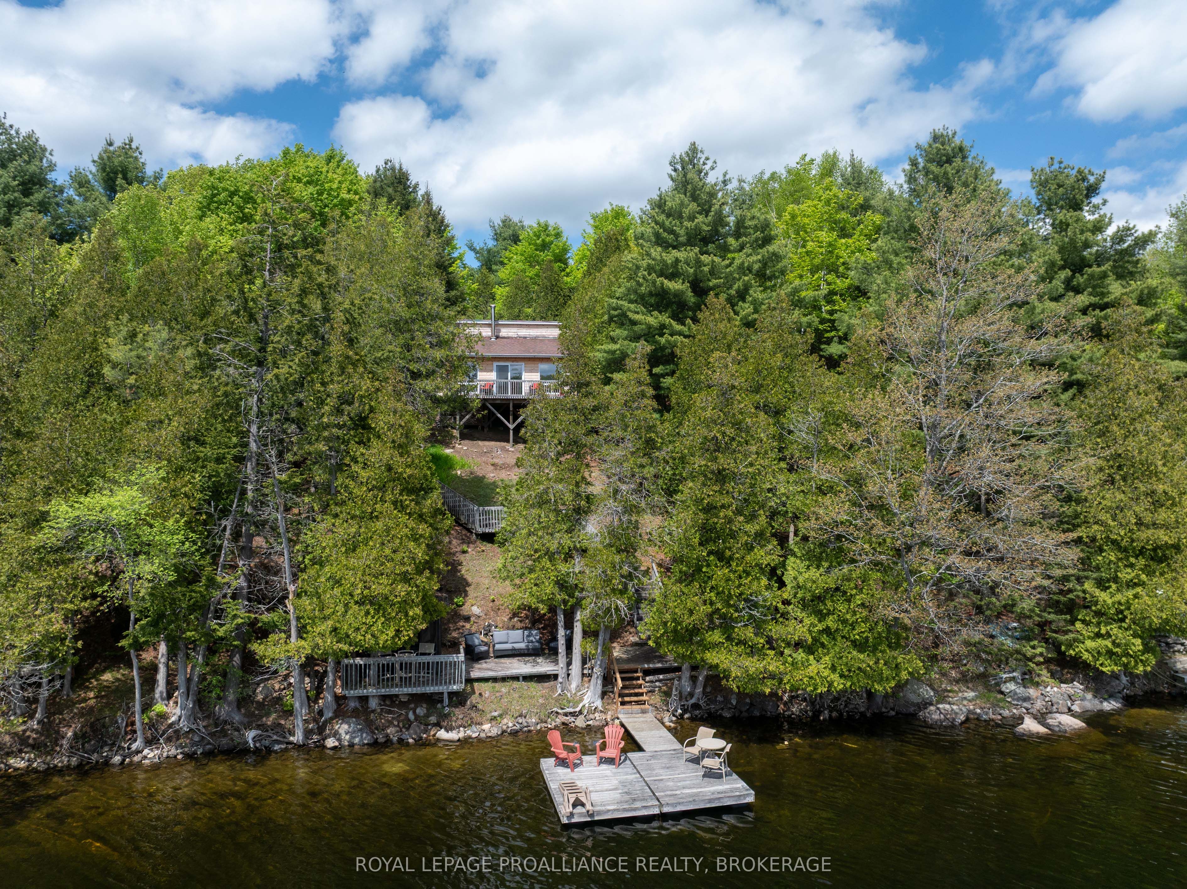 49 Bay Ridge Lane, Westport, ON K0G 1X0