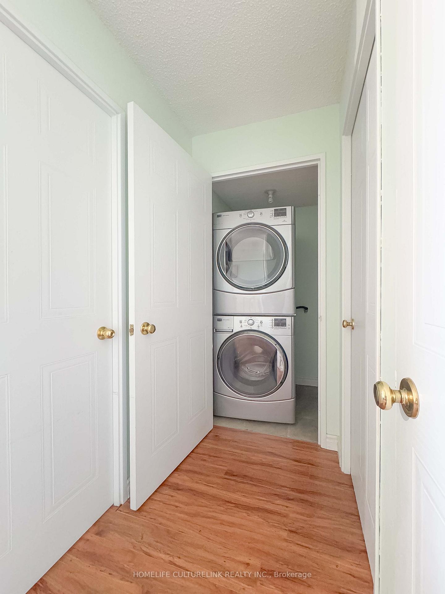 1 Bedroom Condo at 410 MCLEVIN, Toronto For sale