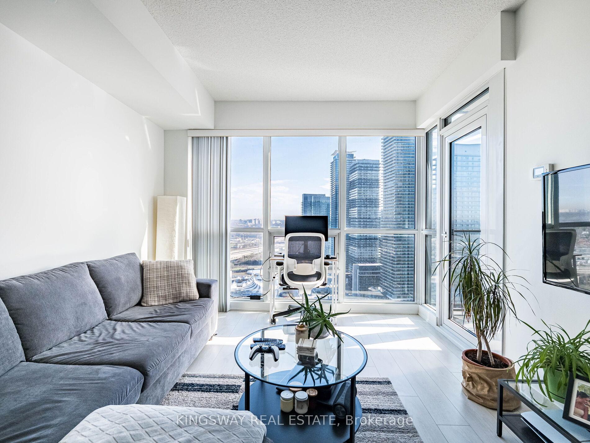 2 Bedrooms Condo at 2200 Lakeshore,  Toronto For sale