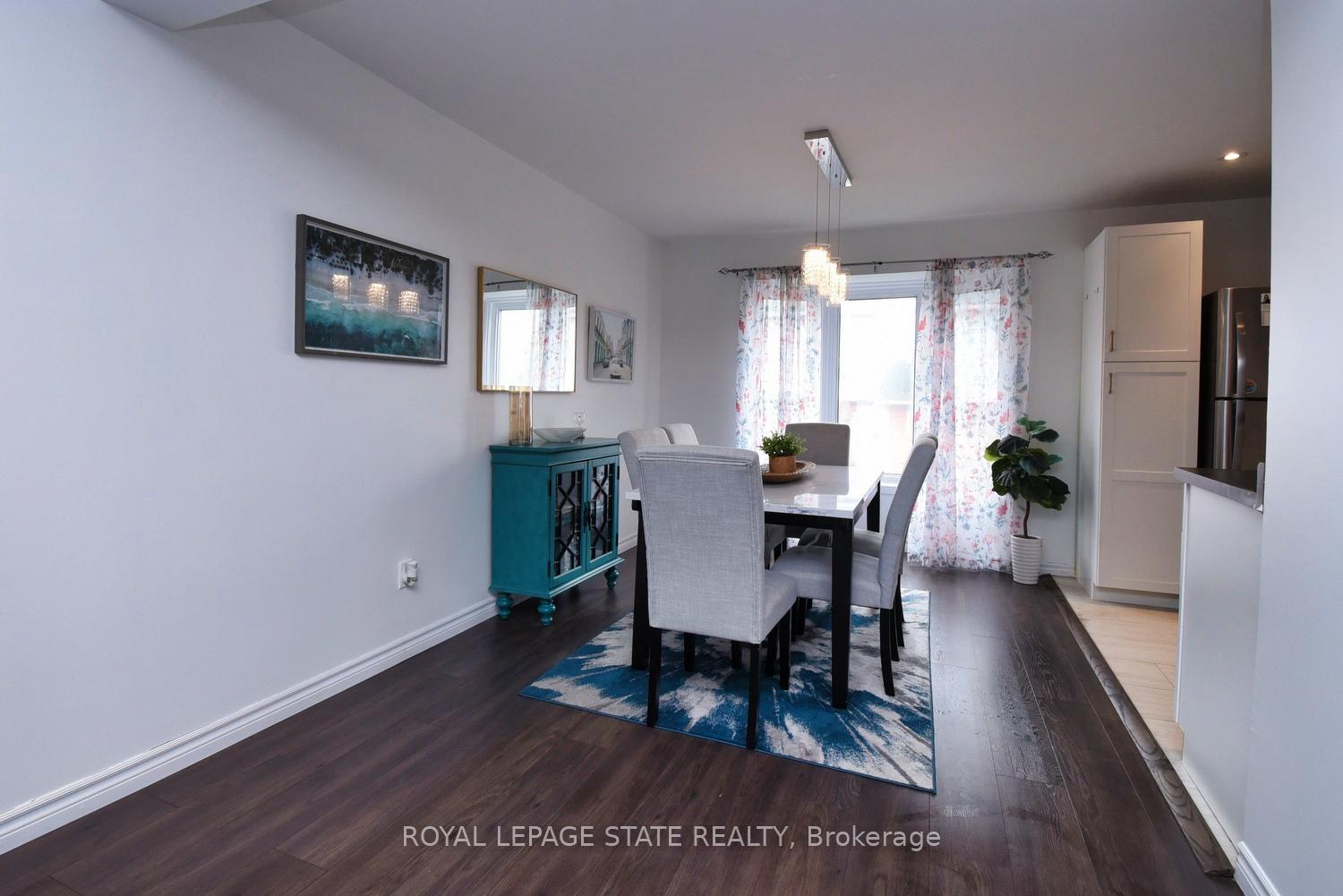3 Bedrooms Condo at 1255 Upper Gage,  Hamilton For sale
