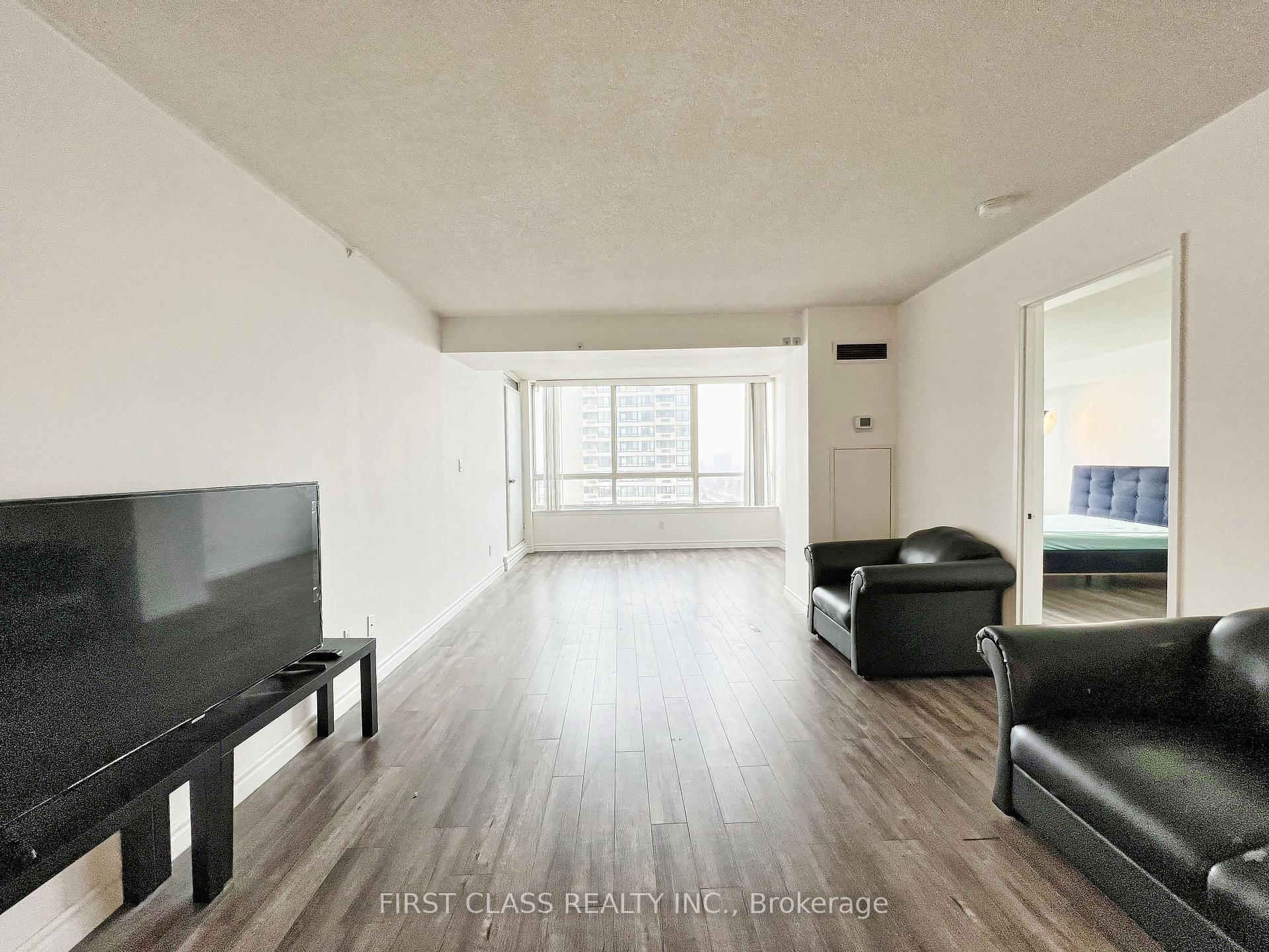 3 Bedrooms Condo at 275 Bamburgh, Toronto For sale