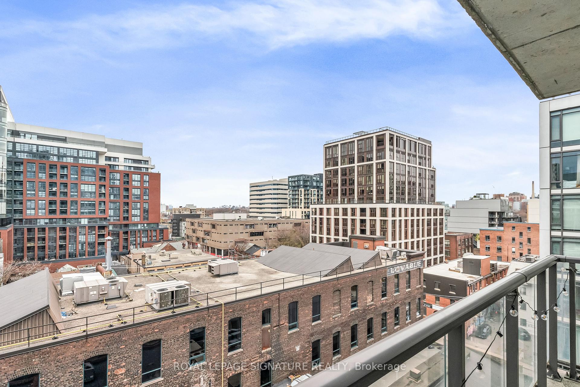 1 Bedroom Condo at 461 Adelaide, Toronto For sale