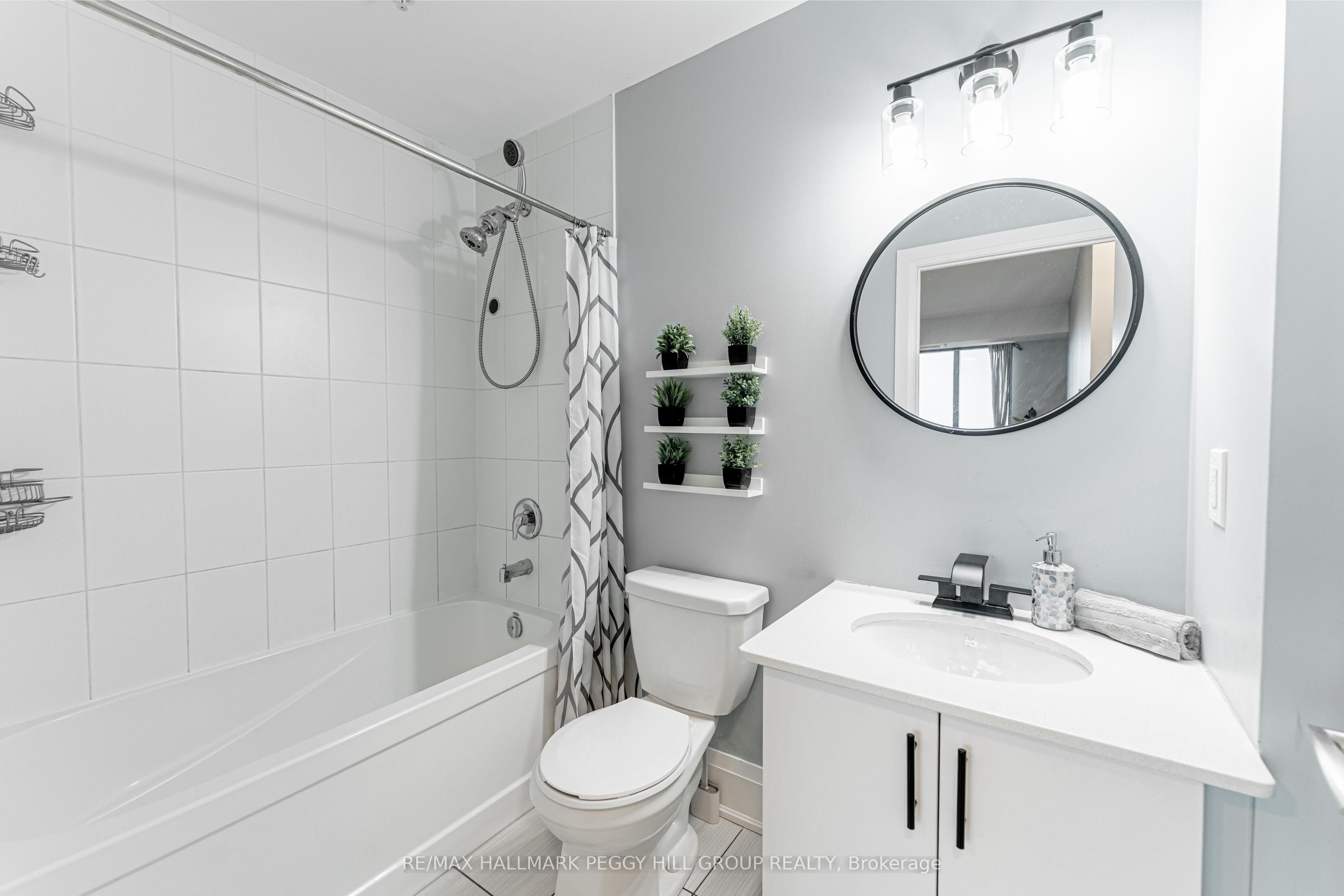 45 Yorkland Boulevard, #206