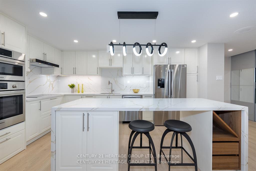 2 Bedrooms Condo at 3303 Don Mills, Toronto For sale