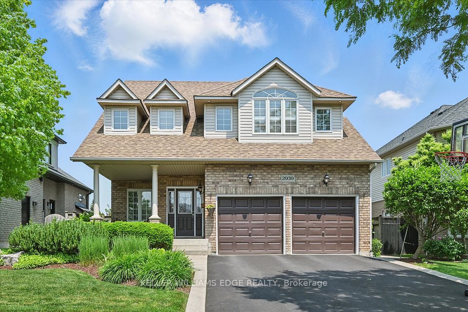 2939 Darien