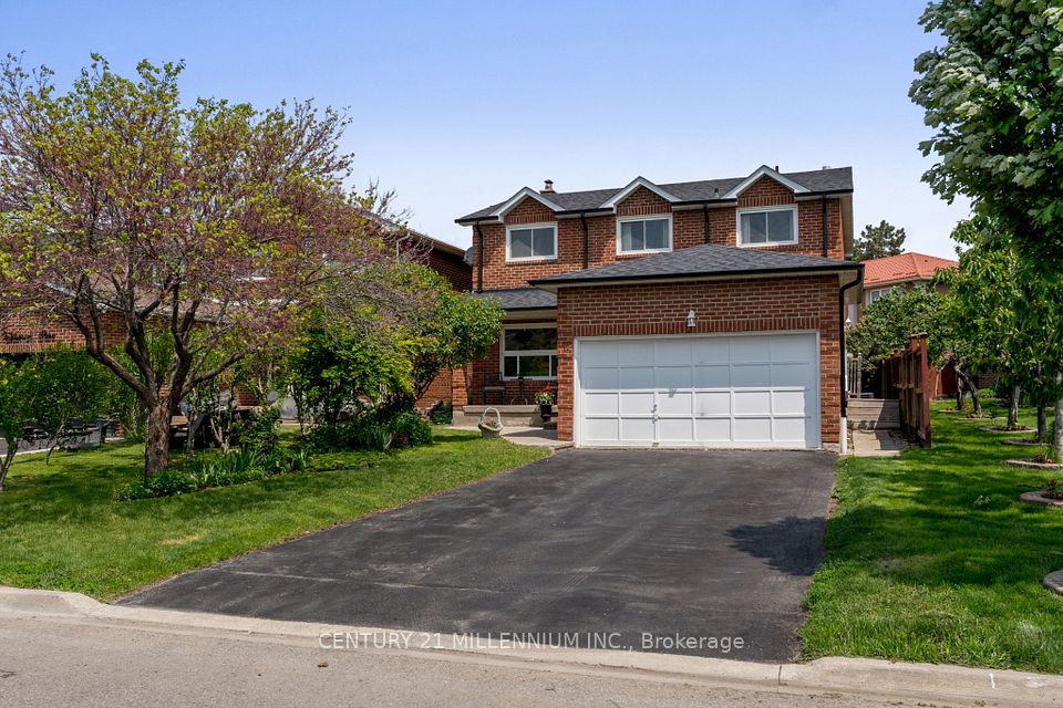 17 Whitehaven Drive